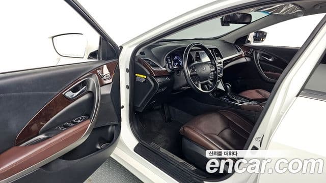 Hyundai Aslan Modern, 2015 12