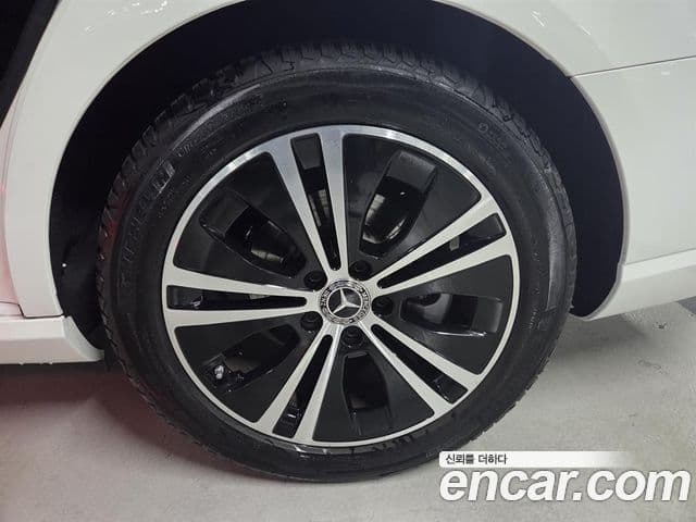 Mercedes-Benz E-класс W213 Avantgarde, 2021 16