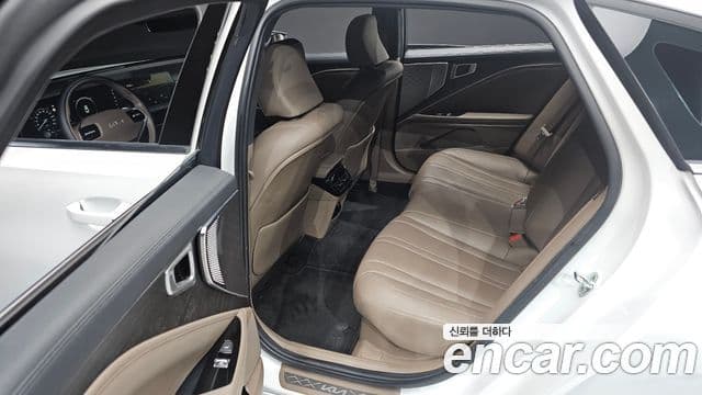 Kia K8 гибрид Noblesse Light, 2022 11