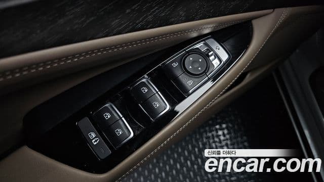 Kia K8 гибрид Noblesse Light, 2022 12