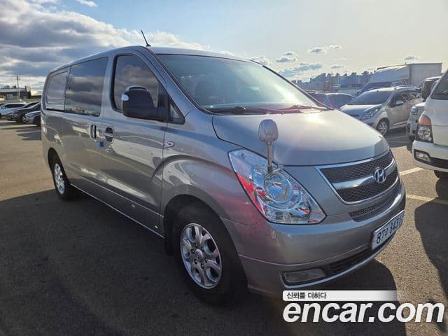 Hyundai Grand Starex CVX Luxury, 2012 1