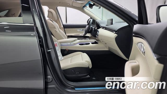 Genesis GV70, 2023 10