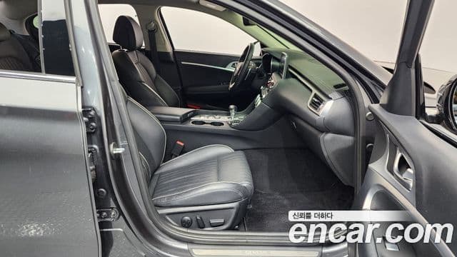 Genesis G70 Elite, 2020 11