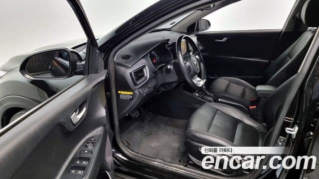 Kia Stonic Trendy, 2018 11