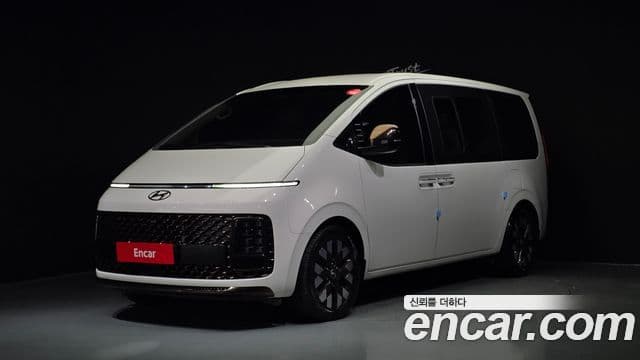 Hyundai Staria Inspiration, 2022 1