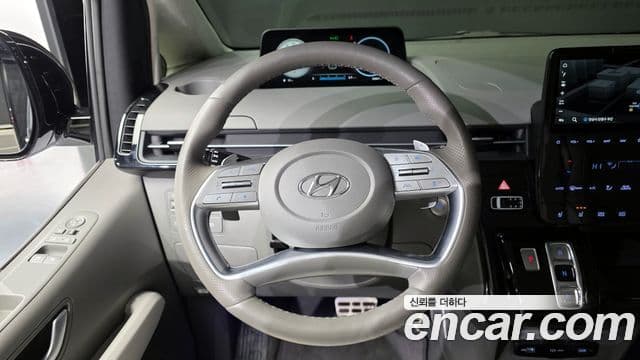 Hyundai Staria Inspiration, 2022 13