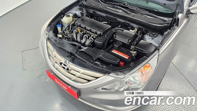 Hyundai YF Sonata люксовая версия, 2010 6