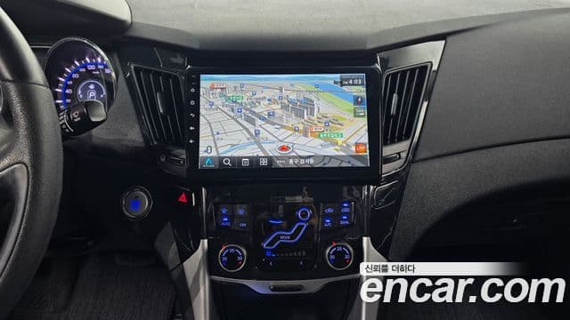 Hyundai YF Sonata люксовая версия, 2010 15