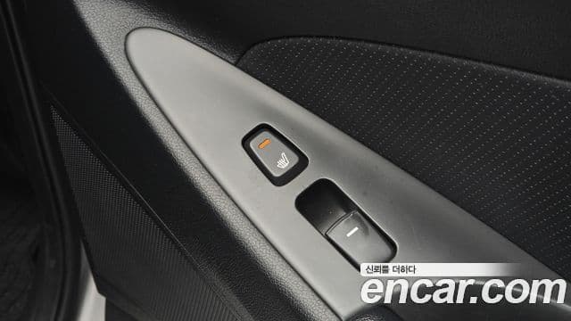 Hyundai YF Sonata люксовая версия, 2010 19