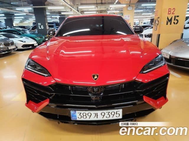 Lamborghini Urus 4.0 V8 SE, 2025 1