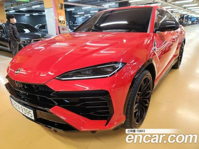 Lamborghini Urus 4.0 V8 SE, 2025 2