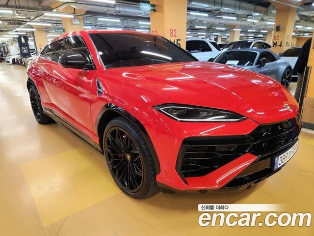 Lamborghini Urus 4.0 V8 SE, 2025 3