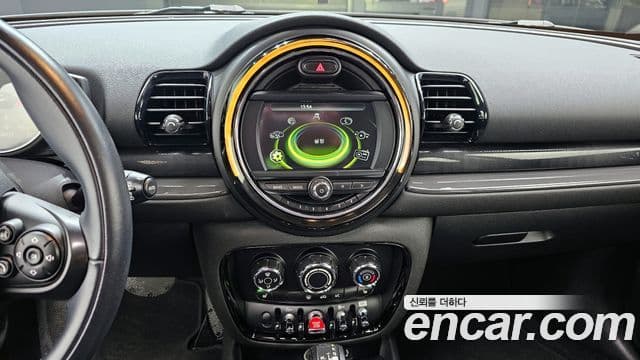 Mini Cooper D 클럽맨 2세대, 2018 15