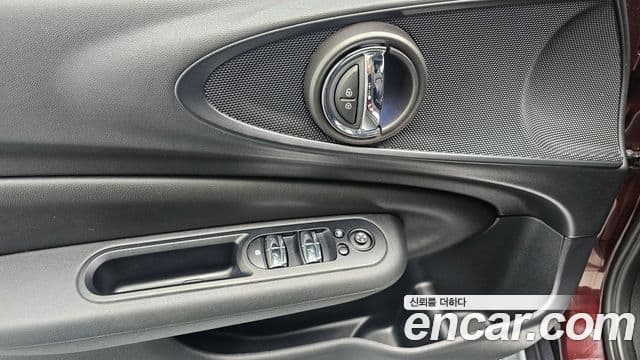 Mini Cooper D 클럽맨 2세대, 2018 17