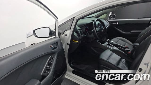 Kia K3 Prestige, 2013 11