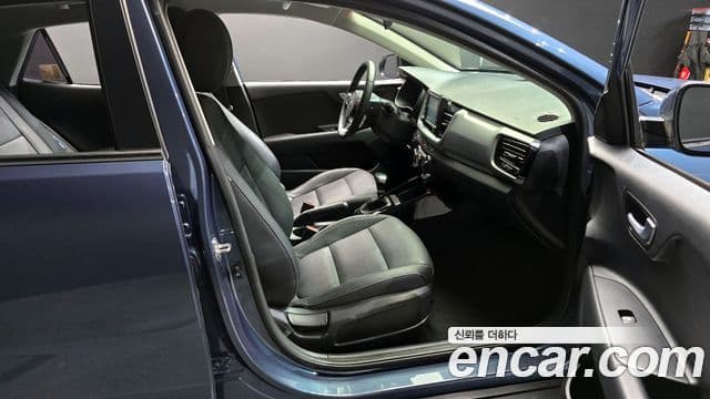 Kia Stonic Trendy, 2018 10