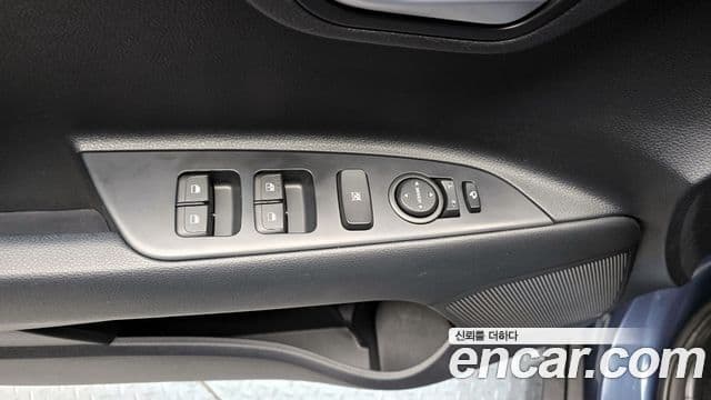 Kia Stonic Trendy, 2018 18