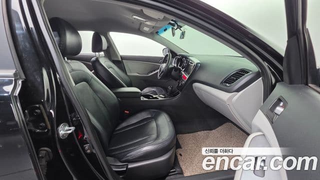 Kia K5 Special, 2013 10