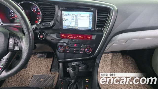 Kia K5 Special, 2013 15