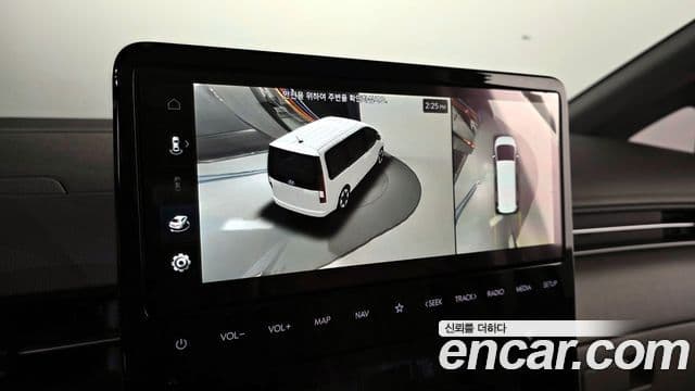 Hyundai Staria Inspiration, 2024 13