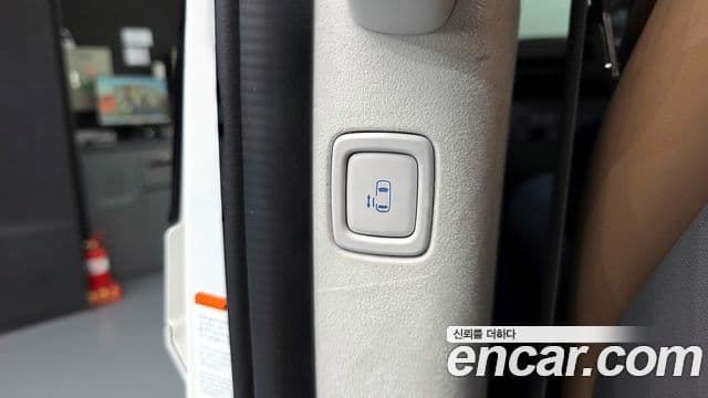 Hyundai Staria Inspiration, 2024 16