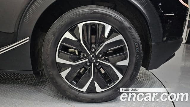 Kia EV6 Air, 2023 все фото