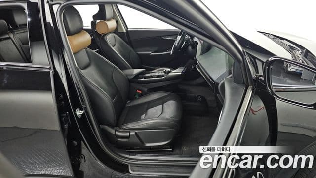 Kia EV6 Air, 2023 13