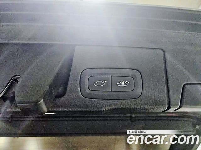 Volvo XC60 2세대 B6 Ultimate Bright, 2024 19