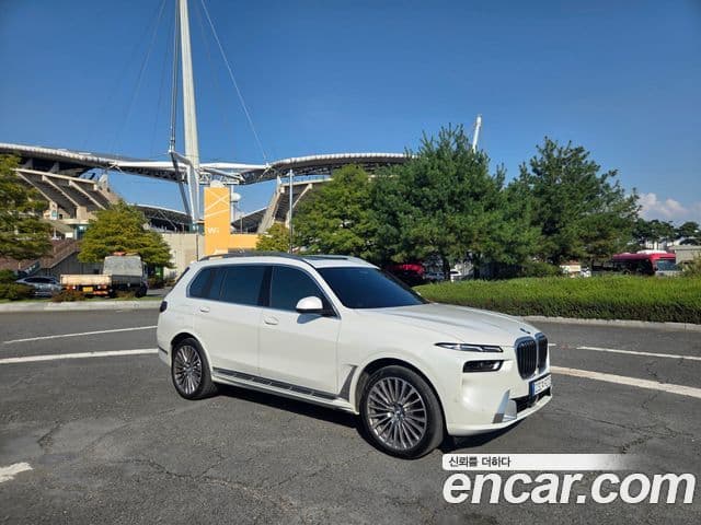 BMW X7 (G07) xDrive 40i Design Pure Excellence 7인승, 2025 3
