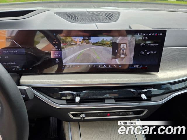 BMW X7 (G07) xDrive 40i Design Pure Excellence 7인승, 2025 9