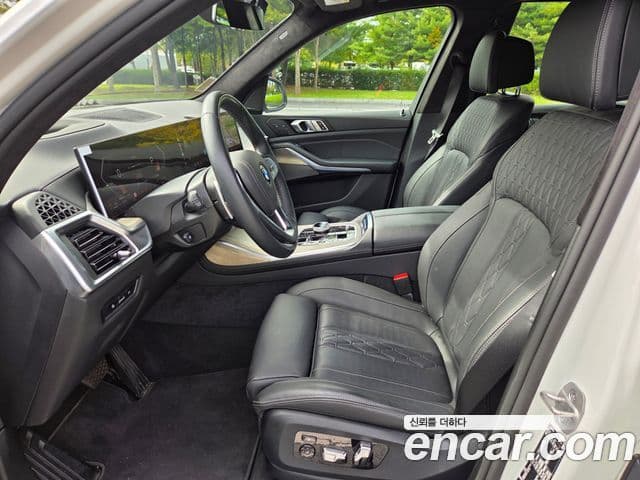 BMW X7 (G07) xDrive 40i Design Pure Excellence 7인승, 2025 11