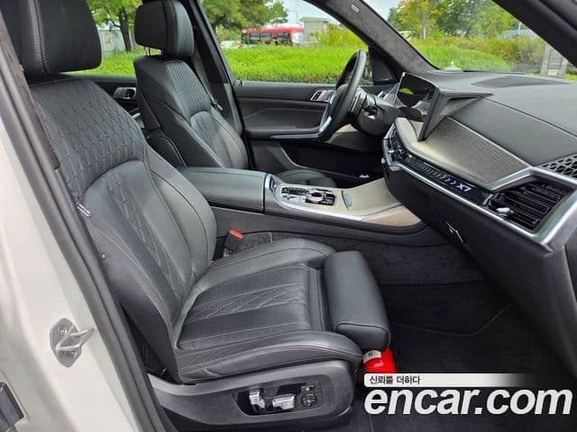 BMW X7 (G07) xDrive 40i Design Pure Excellence 7인승, 2025 12
