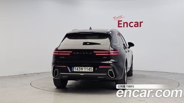 Genesis GV70, 2023 4