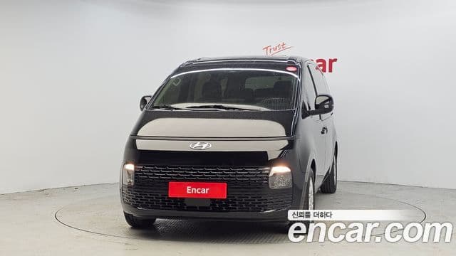 Hyundai Staria Modern, 2023 3