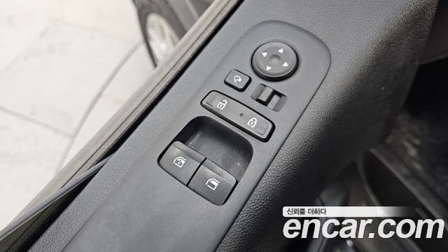 Hyundai Staria Modern, 2023 15