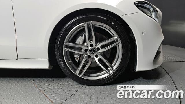 Mercedes-Benz E-класс W213 E220d кабриолет, 2018 все фото