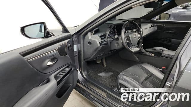 Lexus ES300h 7세대 Executive, 2022 10