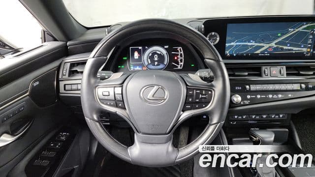 Lexus ES300h 7세대 Executive, 2022 13