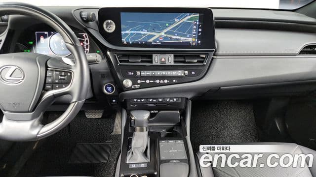 Lexus ES300h 7세대 Executive, 2022 14