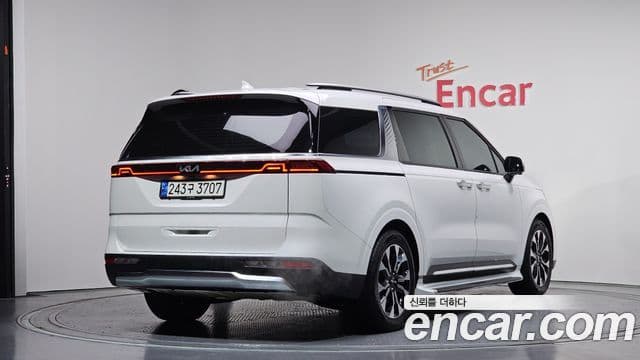 Kia Carnival 4세대 Signature, 2021 2