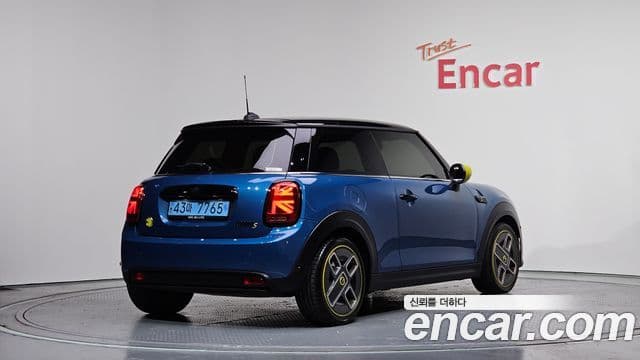 Mini Cooper Электрический (Electric) 3세대, 2024 2