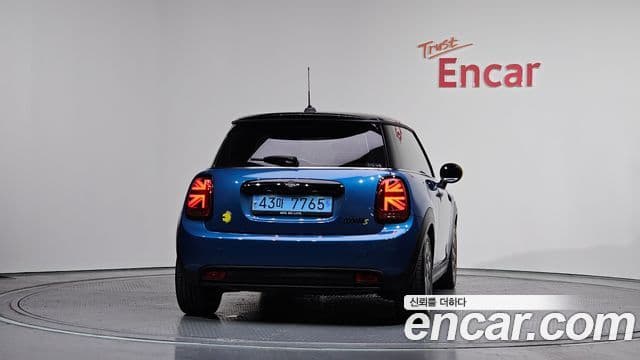 Mini Cooper Электрический (Electric) 3세대, 2024 4