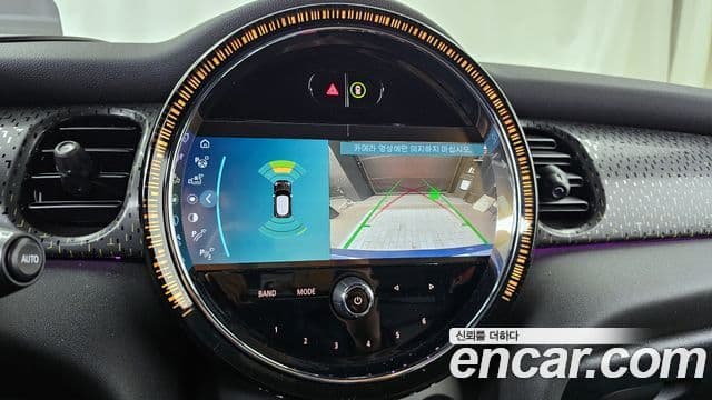 Mini Cooper Электрический (Electric) 3세대, 2024 15