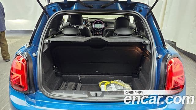 Mini Cooper Электрический (Electric) 3세대, 2024 20