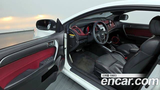 Kia Forte купе Prestige, 2011 10