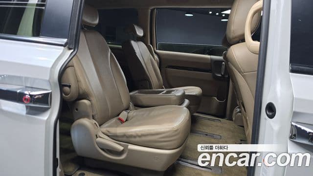 Kia Carnival R топовая версия, 2013 12