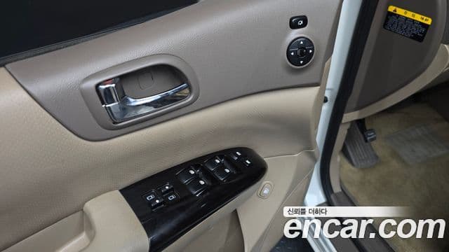 Kia Carnival R топовая версия, 2013 17