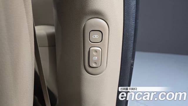 Kia Carnival R топовая версия, 2013 19