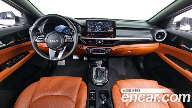 Kia The / новый New K3 2세대 Signature, 2023 7