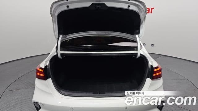 Kia The / новый New K3 2세대 Signature, 2023 20